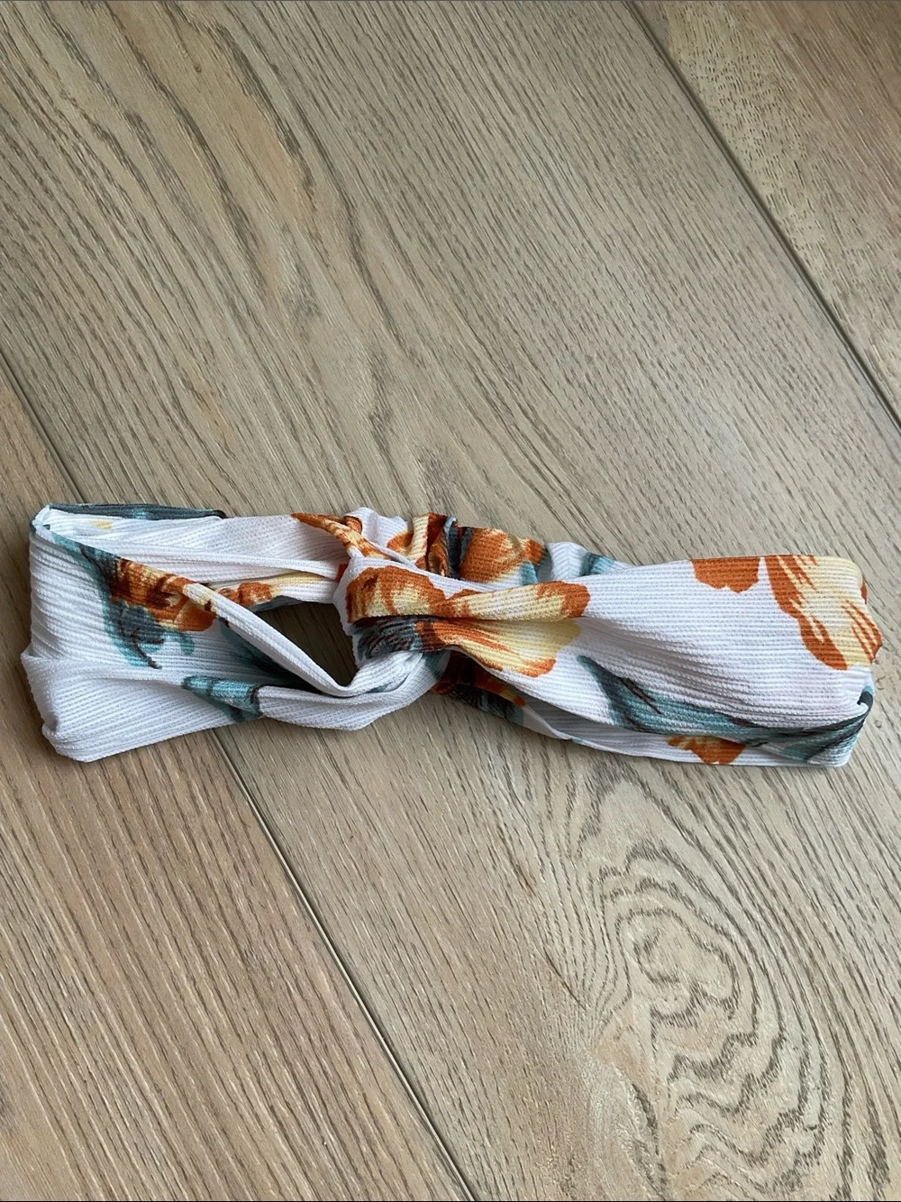 Set of Three Headbands NWT Anthropologie Active, Tan Top Knot, Fabric Top Knot